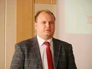  кандидат социологических наук руководитель Центра некоммерческого партнерства национальной гильдии профессиональных консультантов (г.Москва) Константин Харченко