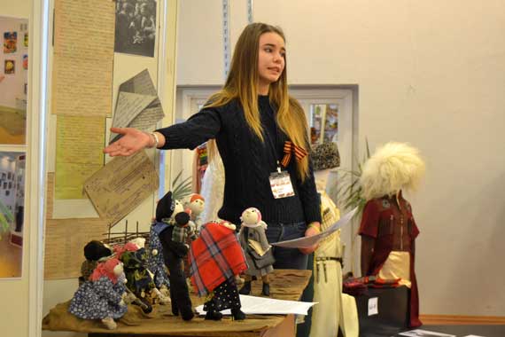 Ученица 9 класса ФГКОУ СОШ № 8 Вероника Колоусова