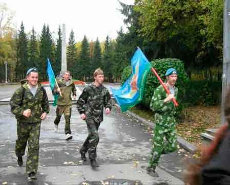 армейский марш-бросок, посвященный Дню Воздушно-десантных войск