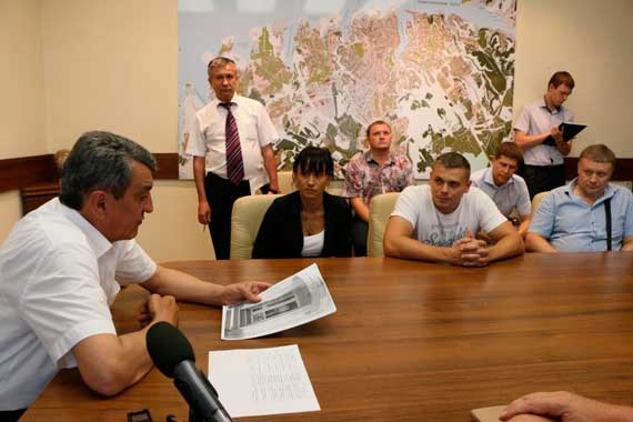 Сергей Меняйло провел рабочую встречу с предпринимателями, работающими в центральной части Севастополя