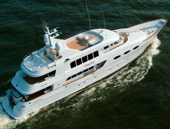 яхта четырёхпалубная