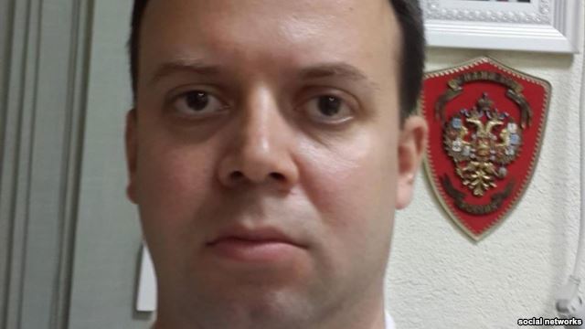 пресс-секретарь Александр Звездин