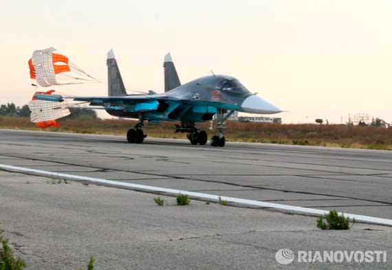 Почему на российских самолётах, действующих с базы в Латакии, стёрты звёзды?