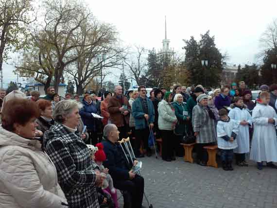 21 ноября 2015 года состоялось торжественное Богослужение перед Римско-Католическим Храмом в Севастополе.  Севастопольские католики вместе с гостями из приходов Крыма отметили праздник в честь Святого Климента Римского — покровителя Прихода и Римско-Католического Храма в Севастополе