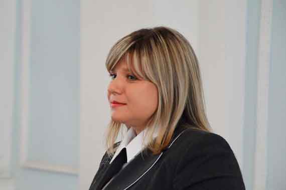 Кудряшова Анастасия Николаевна. Судебный участок № 12 Ленинского судебного района города Севастополя. Родилась в 1978 году в городе Севастополе. Окончила Академию труда и социальных отношений и Одесскую юридическую академию в 2004 году по специальности «Правоведение». Имеет степень магистра права. По юридической профессии стаж работы - 13 лет и 7 месяцев, стаж работы в должности судьи 11 месяцев