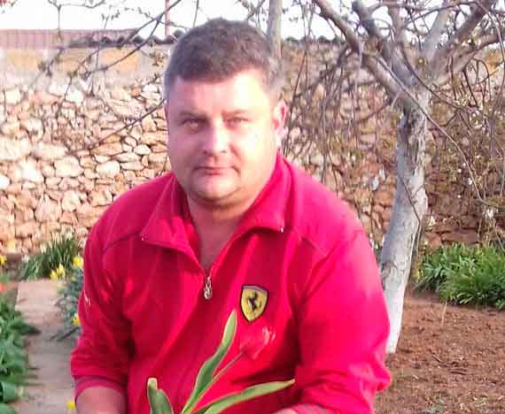 Андрей Бондаренко ушёл из дома 10 апреля