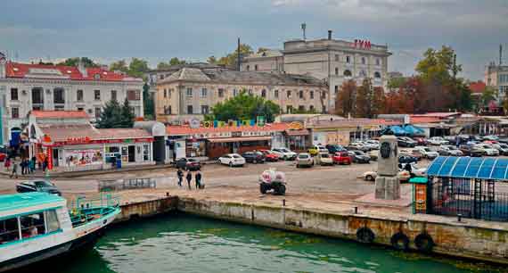 Артбухта Севастополь, Стометровка