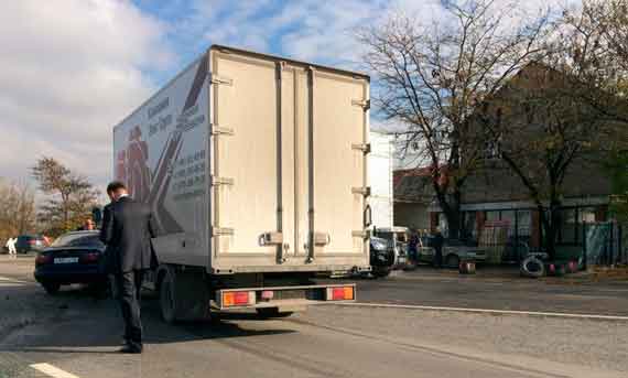 Пять автомобилей столкнулись на выезде из Симферополя в бахчисарайском направлении. Об этом сообщают в соцсетях очевидцы происшествия.