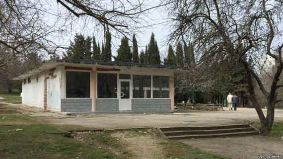 Нестационарный торговый объект в Севастополе