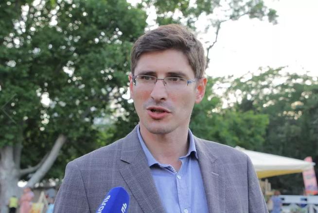 ландшафтный дизайнер из Великобритании Каспиан Робертсон