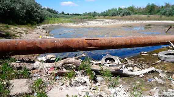 Участок Северо-Крымского канала на северной окраине Армянска
