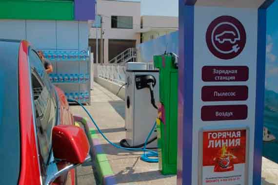 В Севастополе открыли первую в Крыму заправку для электротранспорта