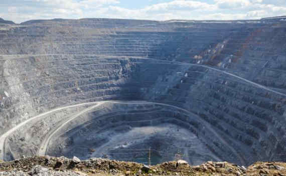 Перед Новым годом правительство Крыма выдало разрешение на разработку карьера, находящегося в непосредственной близости от парка львов «Тайган»