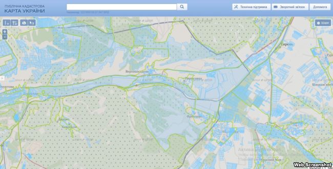 Административная граница между Крымом и Севастополем в районе села Верхнесадовое согласно публичной кадастровой карте Украины