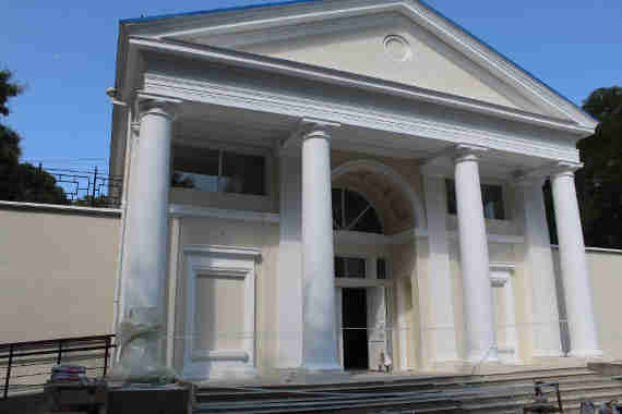 клуб в Инкермане