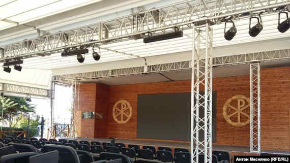 Лекторий рядом с Владимирским собором в Херсонесе