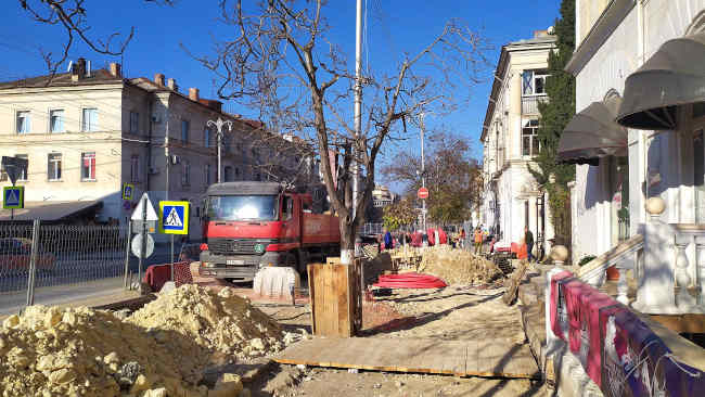 Начавшаяся реконструкция одной из самых красивых улиц Севастополя – Большой Морской