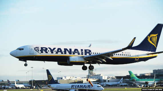 самолет лоукост-авиакомпании Ryanair 