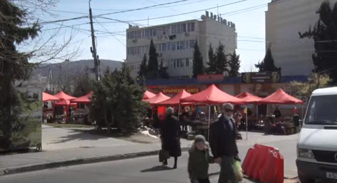 В Балаклаве на улице Невской организована ярмарка выходного дня