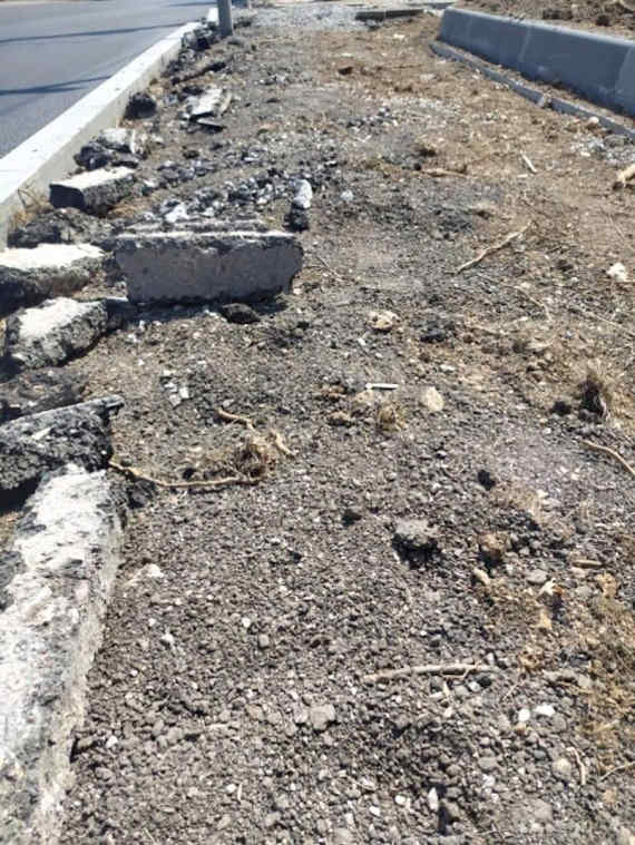  Сверху «суглинок» присыпали строительным мусором
