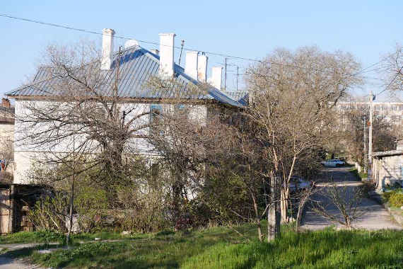 в Балаклавском районе города на улице Георгиевская балка, 4