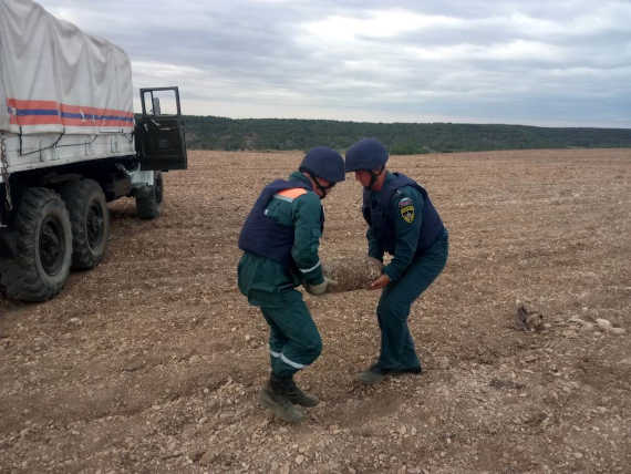 севастопольские пиротехники МЧС мероприятий обезвредили ряд боеприпасов