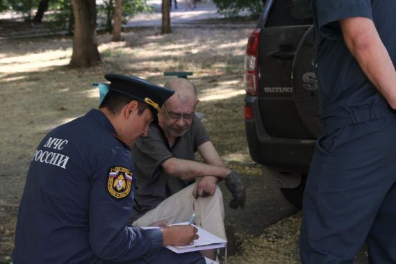 Сегодня утром на пожаре в Севастополе спасали мужчину с ограниченными физическими возможностями