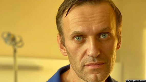 Российского оппозиционного политика Алексея Навального выписали из клиники Charité в Германии