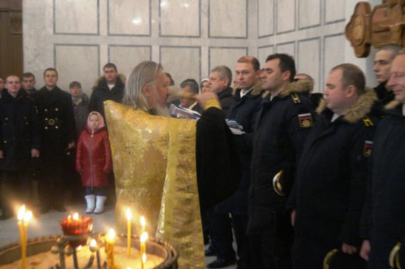 Одним из троих скончавшихся 27 октября в Севастополе от новой коронавирусной инфекции стал настоятель храма святого великомученика Георгия Победоносца на Сапун-горе иерей Михаил Мамаев