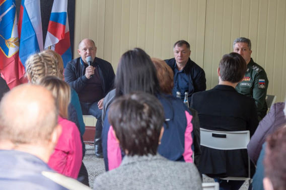 Вице-премьер Марат Хуснуллин 30 октября с рабочим визитом посетил Севастополь и провел встречу с жителями