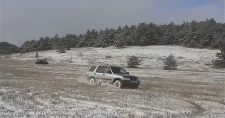 Дрифт на заснеженном плато Ай-Петри