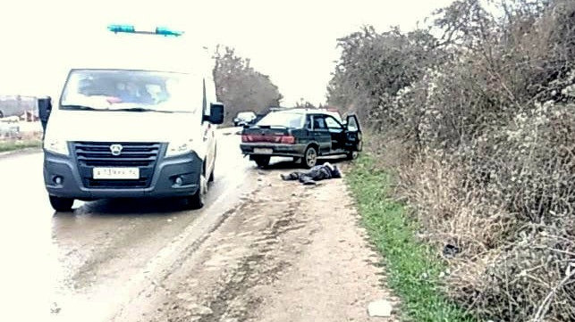 мужчина на электровелосипеде выехал на полосу встречного движения и столкнулся с автомобилем ВАЗ под управлением 57-летнего водителя