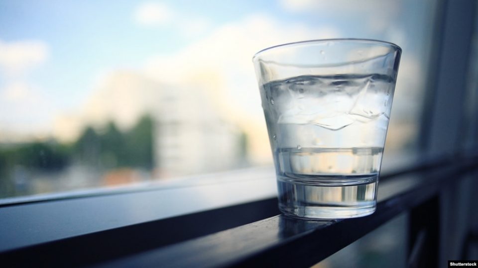 стакан воды