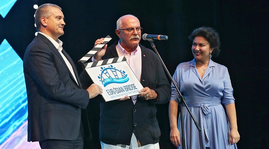 Сергей Аксенов, Никита Михалков, Арина Новосельская