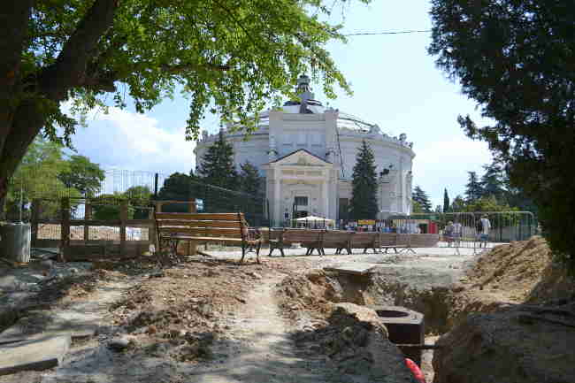 здание Панорамы в Севастополе