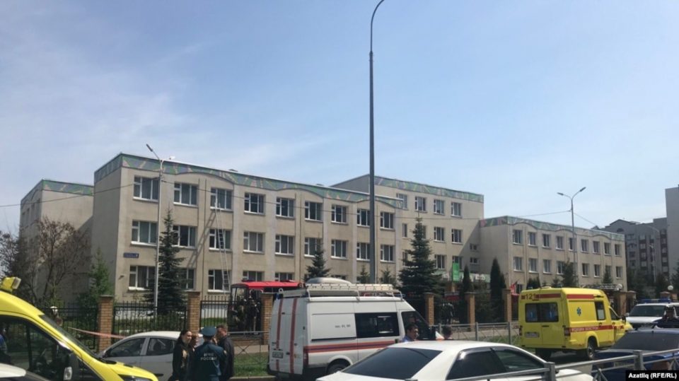 В Казани в ходе стрельбы в школе № 175 погибли 11 человек, из них 9 – дети