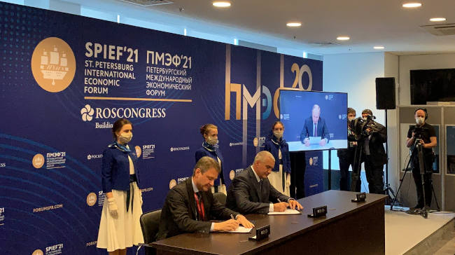 Аксенов подписал многомиллиардные соглашения о застройке Крыма