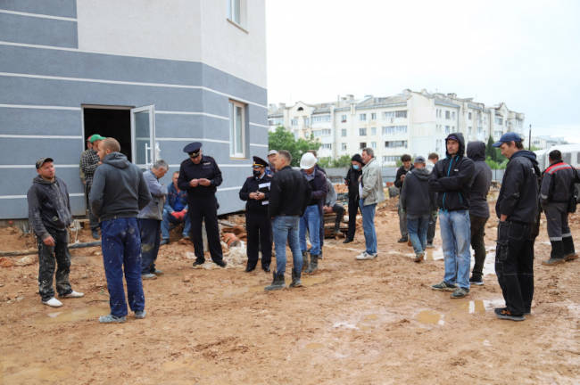 В Севастополе сотрудники полиции провели мероприятия, направленные на противодействие незаконной миграции.