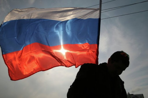 надругательство над Государственным флагом Российской Федерации