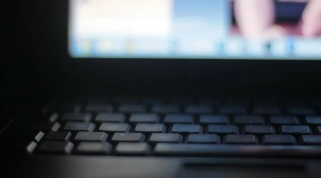 ноутбук интернет соцсети