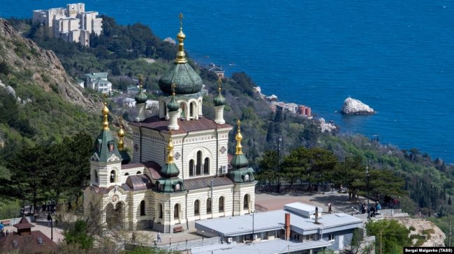 В Форосской церкви прошел молебен