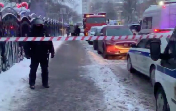 Мужчина открыл стрельбу в многофункциональном центре "Рязанский" на юго-востоке Москвы