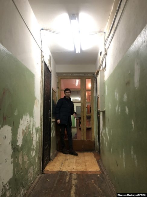 в общежитии для военнослужащих