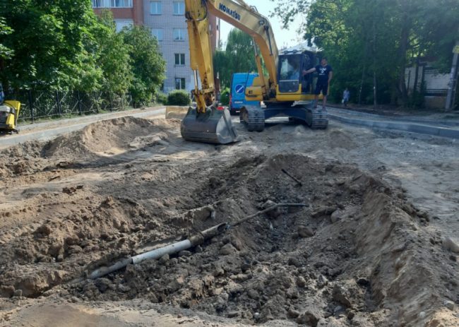 Проводившие несанкционированные работы строители оставили без электроснабжения
