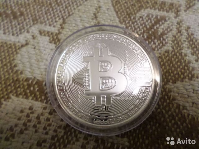 сувенирный биткоин