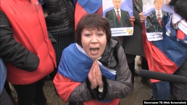 В Крыму просят президента России Владимира Путина не сносить дома, наказать чиновников, защитить парки, не закрывать аэропорт и дать воду