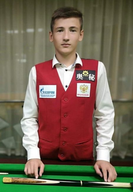 18-летний Кирилл Жиздюк из Севастополя выступает на Чемпионате мира по снукеру среди мужчин, женщин и мальчиков в возрасте до 21 года