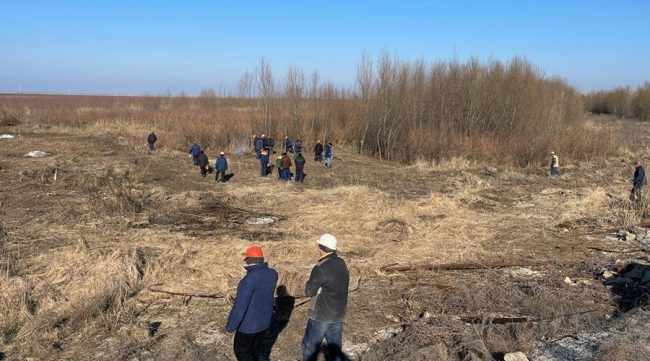 Завод ООО «Титановые инвестиции» в Армянске приступил к расчистке своего водохранилища для приема днепровской воды по Северо-Крымскому каналу и использования ее в производстве