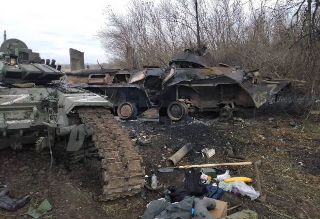 Российские войска проводят перегруппировку и пытаются улучшить тактическое положение на отдельных направлениях на юге Украины.