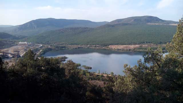 озеро у горы Гасфорта в Севастополе